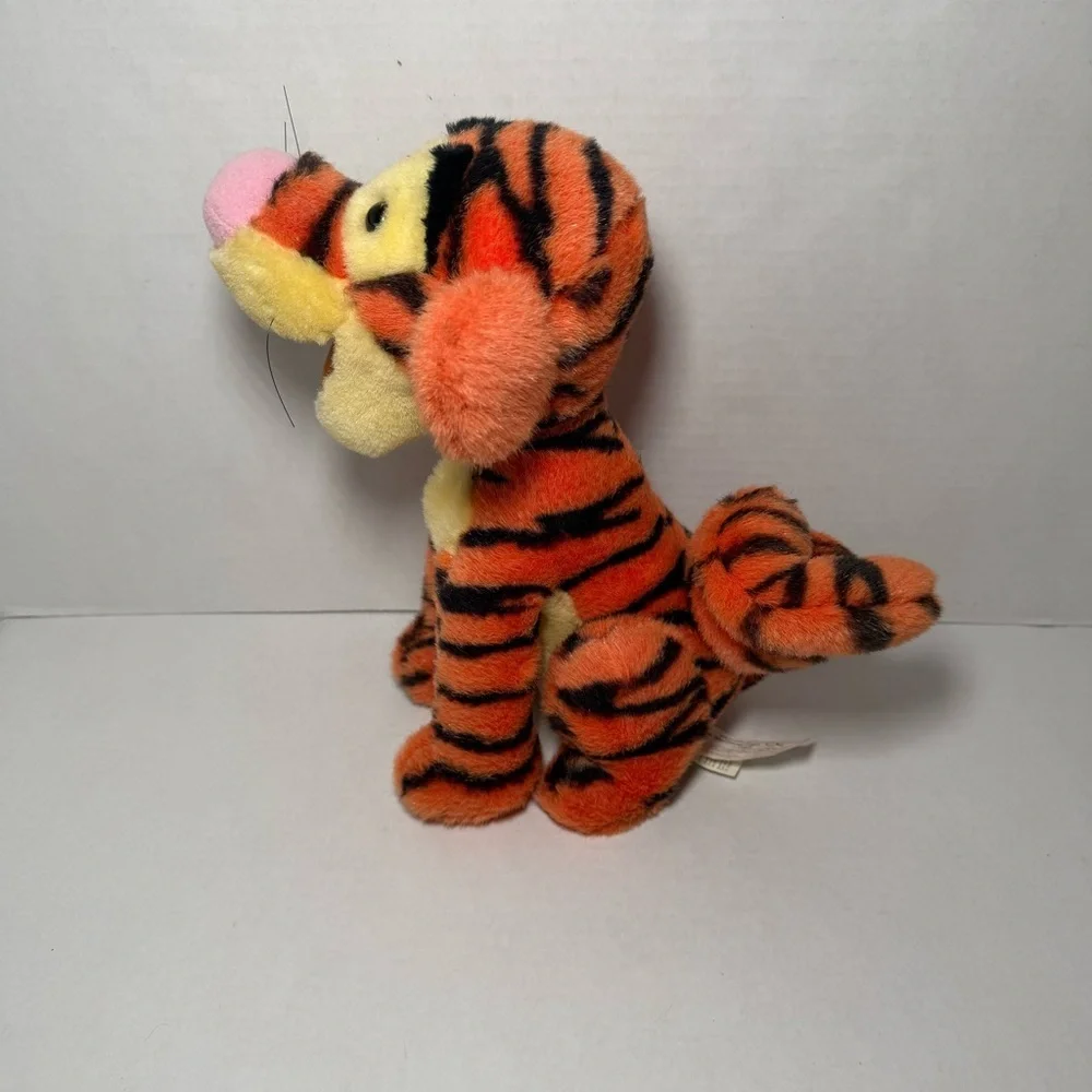 Vintage 90s Disney Tigger Winnie the Pooh Official Plush